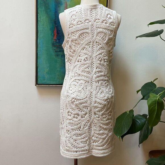 Skies are Blue White Crochet Dress Size S/M - Picture 4 of 13